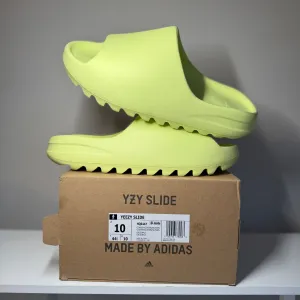 adidas Yeezy Slide Glow Green *pre-owned* (SIZE 10)