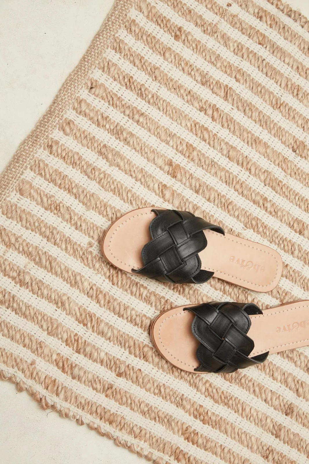 Alma Slide - Black