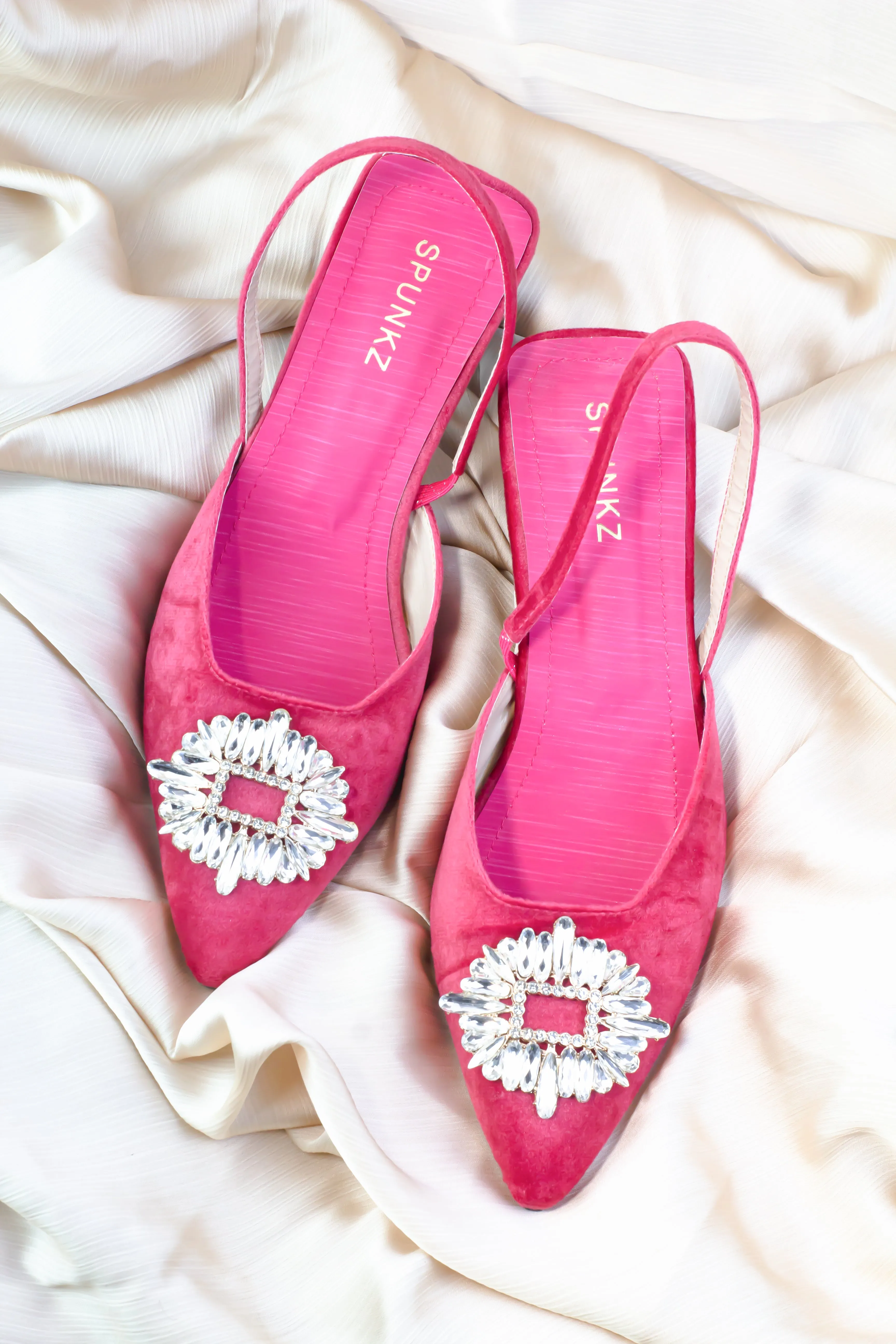Barbie Pink Diamond Brooch Rhinestone Bow Heels-11083