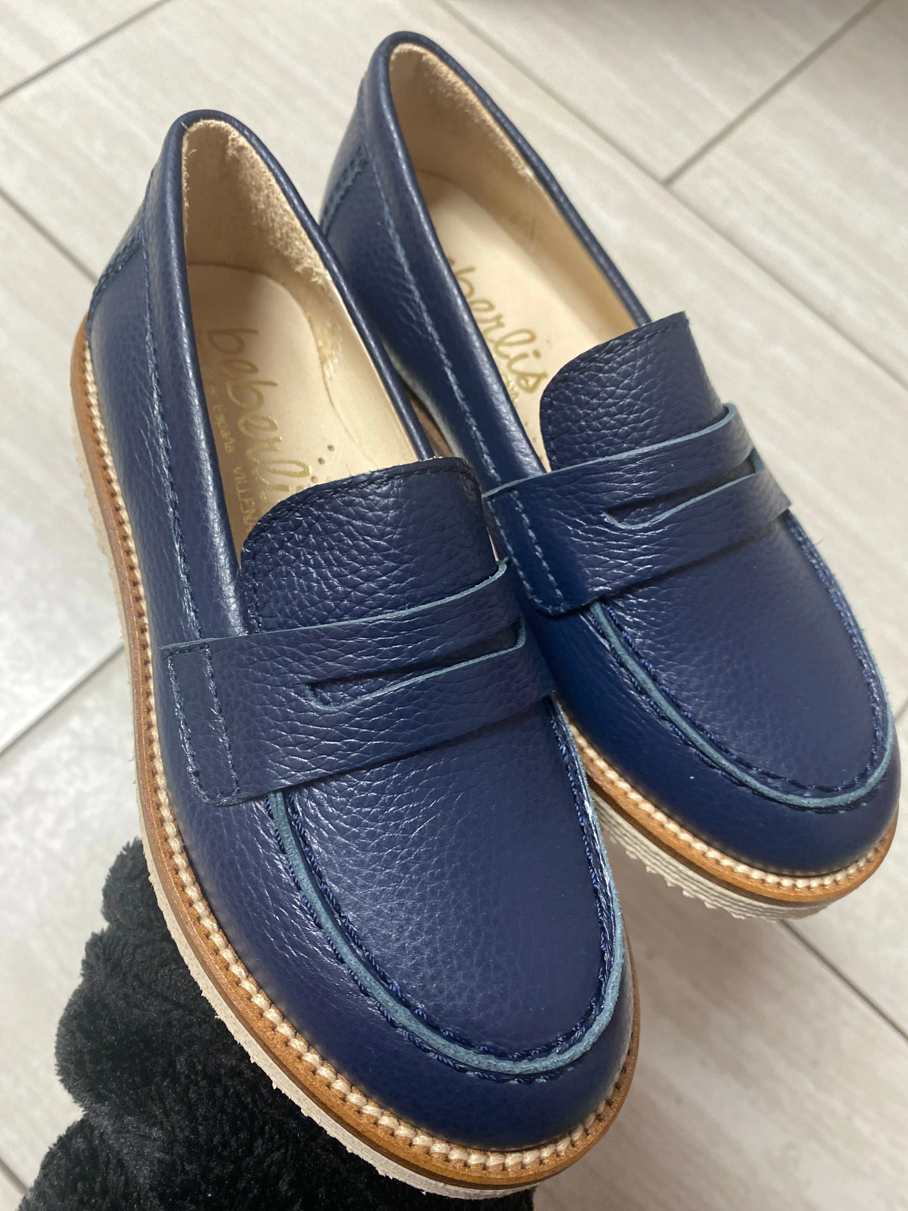 Beberlis Navy Pebbled Boat Loafer
