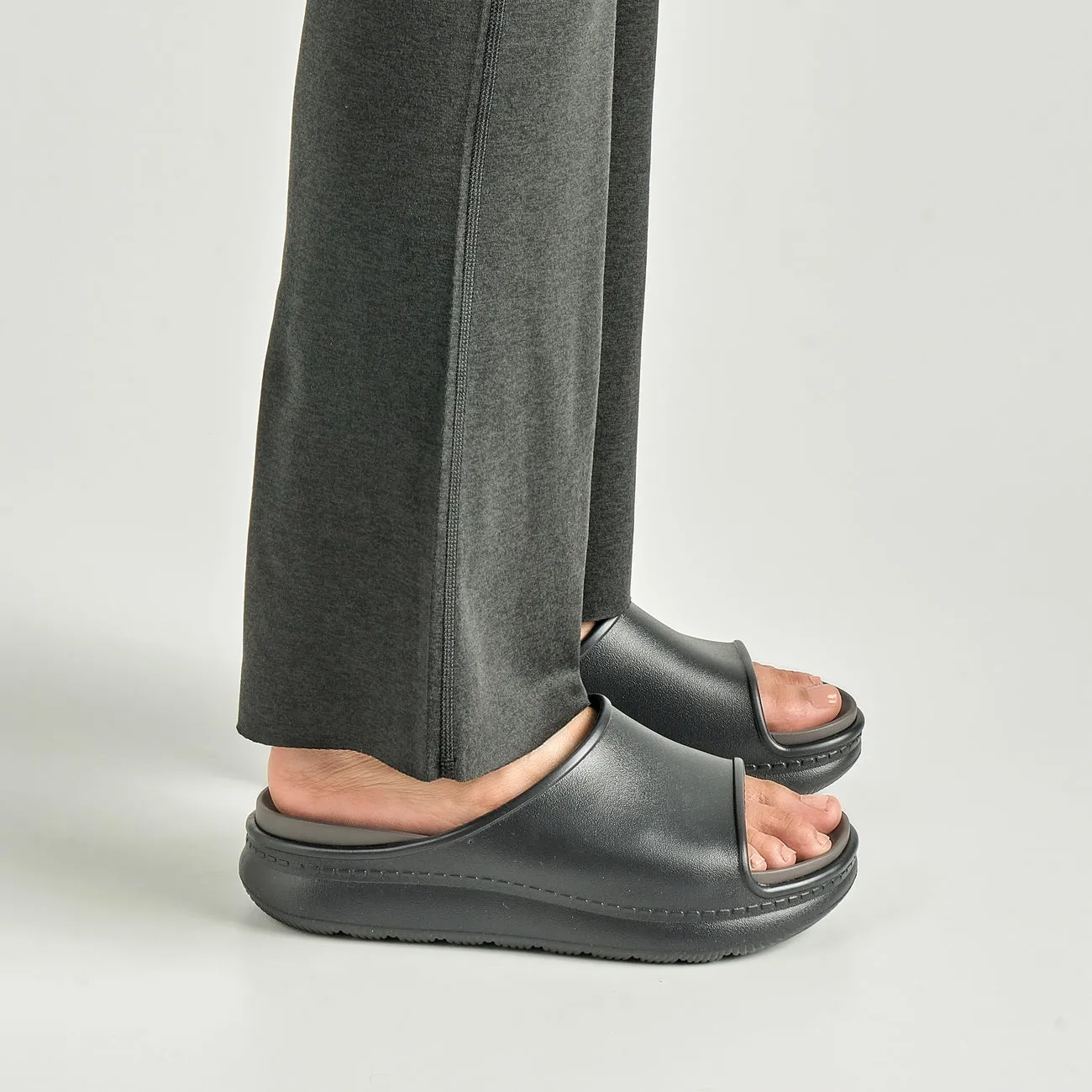 Dansko Devyn Slide