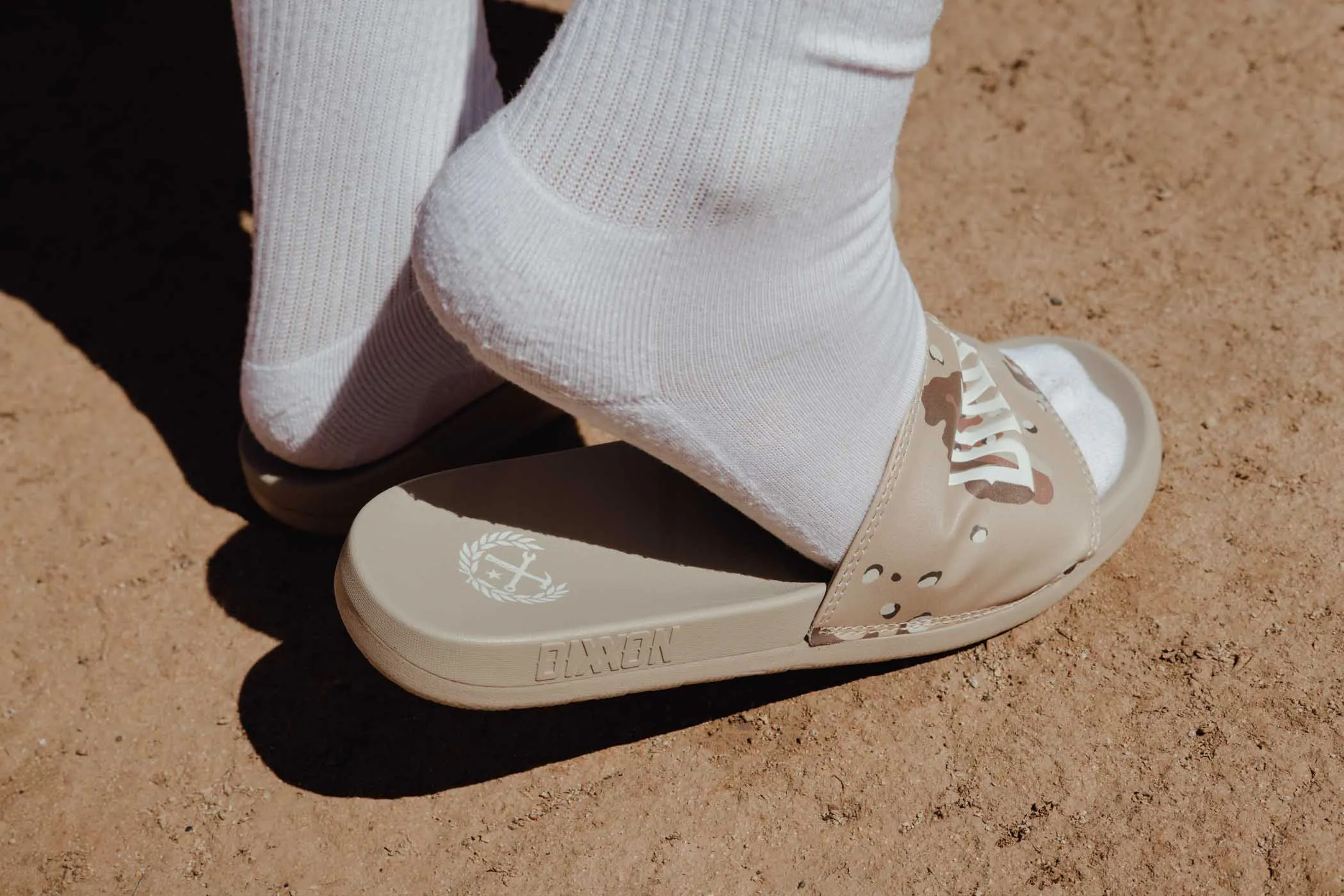 Delta Slides - Desert Camo
