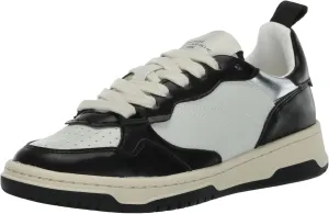 Everlie Sneaker