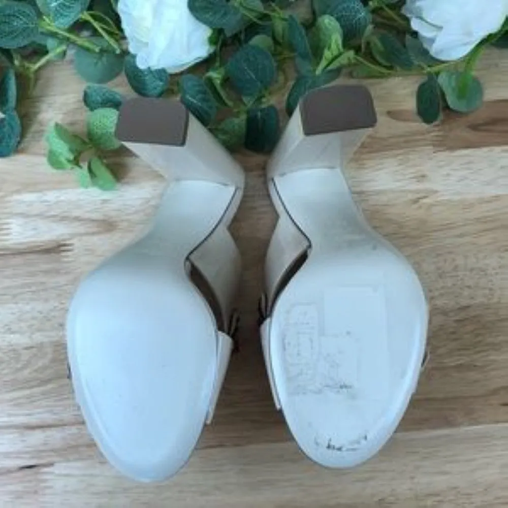 Fendi Flowerland Crisscross Sandal, Cappuccino/Natural/Multi 35.5