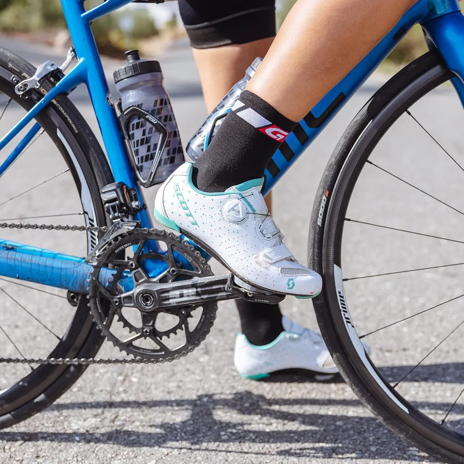 GripGrab Classic Regular Cut Summer Cycling Socks Single & Multipack Bicycle Socks Coolmax Spinning Indoor Cycling Socks