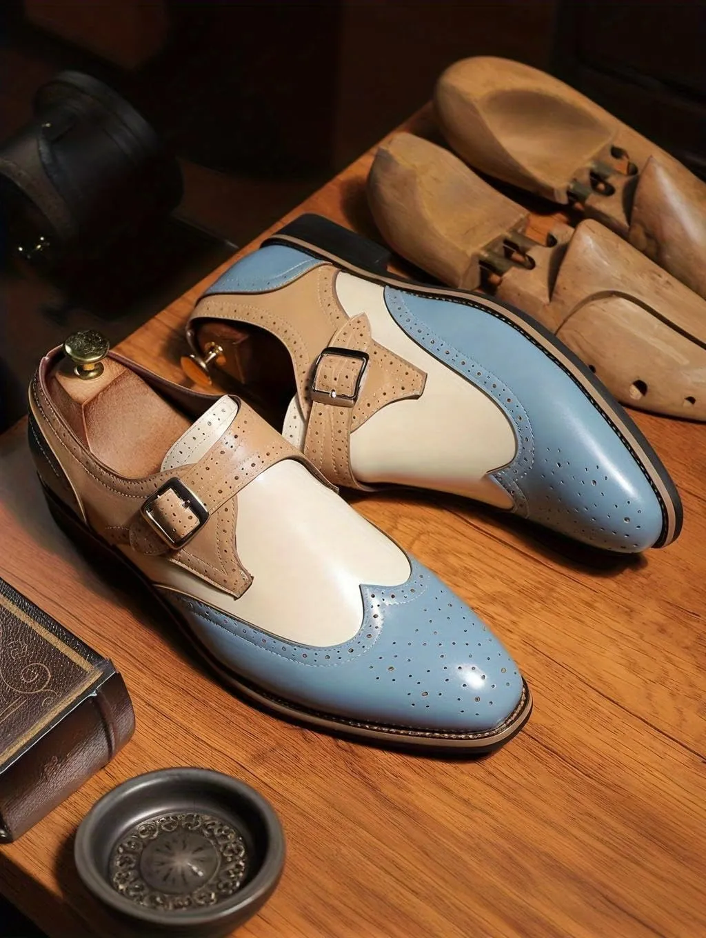 Men's Business Casual Shoes Oxford Shoes, with a Monk Strap Design, Fashionable