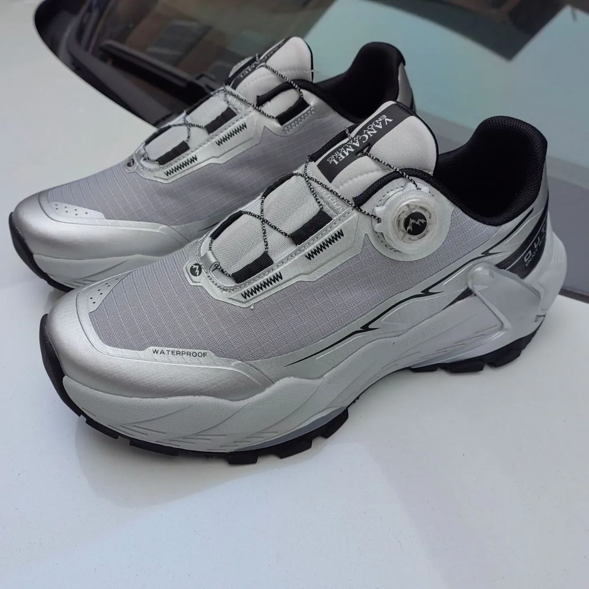 Outdoor Mountaineering Waterproof Leisure Breathable Sneaker