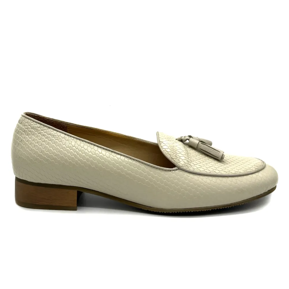 Sapphire Loafer