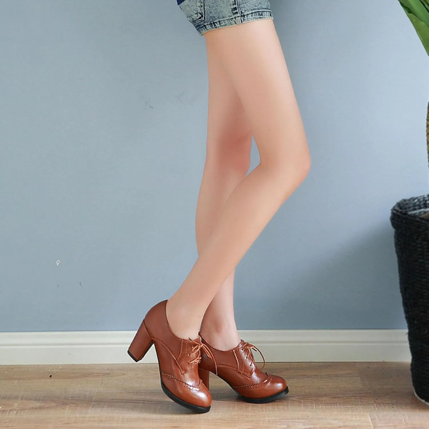 SHEMEE Retro Wingtip Oxfords for Women Chunky Block Heels Brogues Saddle Shoes Round Toe Lace Up Pumps Thick High Heeled Booties