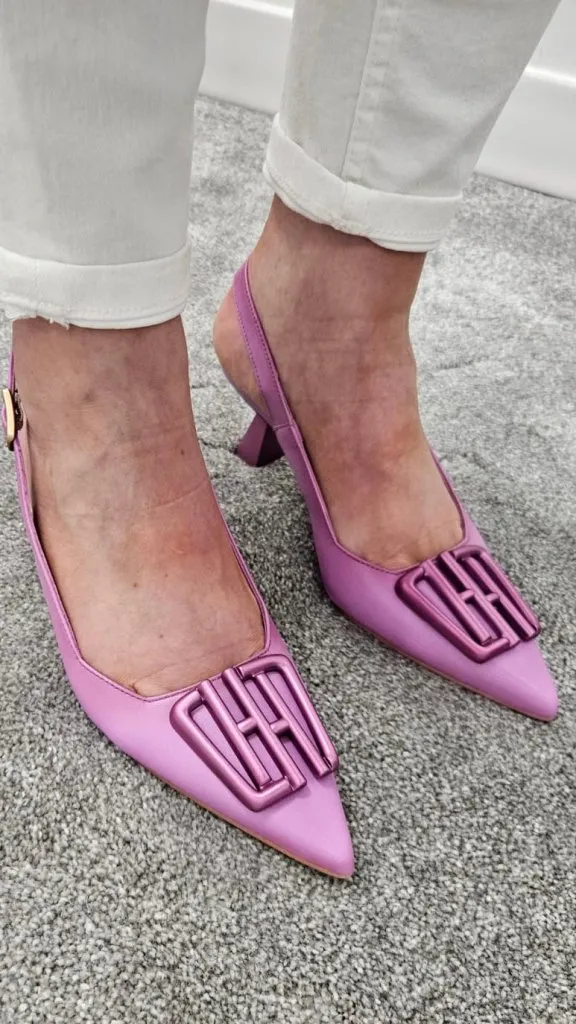 VIOLET