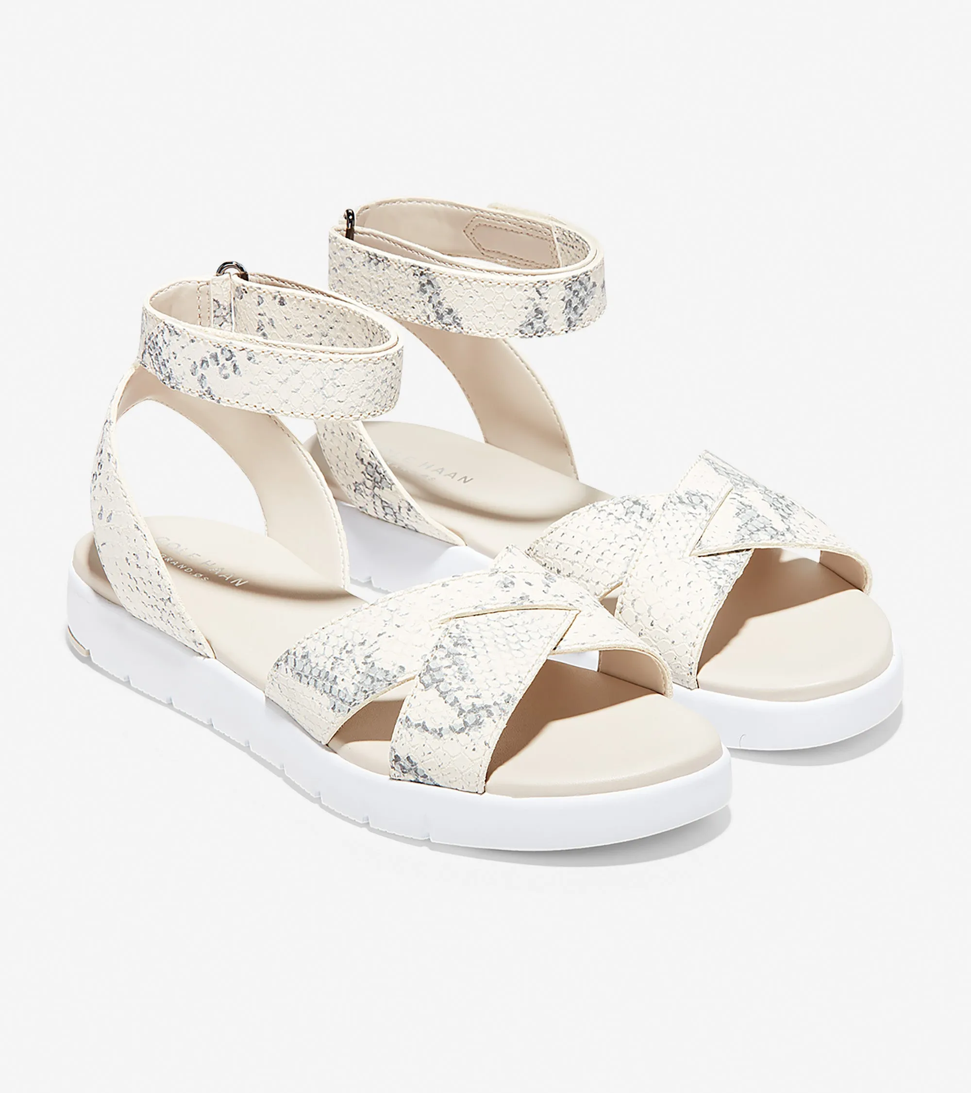 ZERØGRAND Cross Strap Sandal